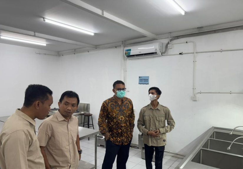 8899b113-43c1-402a-bfc7-cfdc8bc8a34e